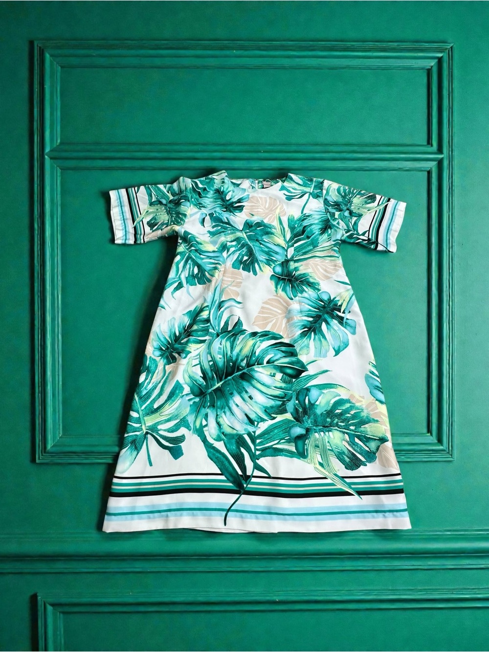 Chicos Black Label Botanical Leaf Print Midi Dress. Size: 14